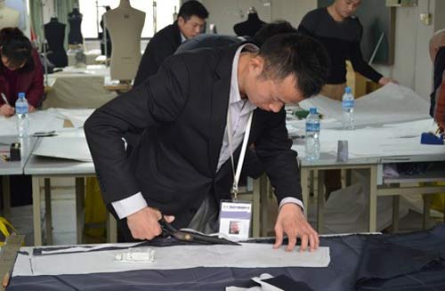 工作服定做流程之批量生产制作